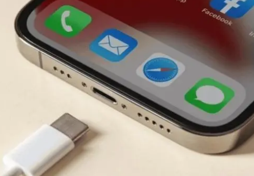 习水苹果15维修分享iPhone15改USB-C接口后能和安卓用户互借充电器吗 